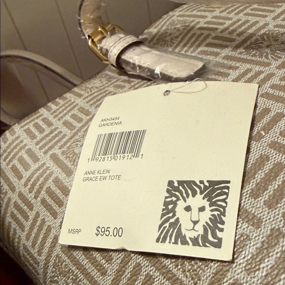 Anne Klein Cream Geometric Tote Bag NWT - Picture 11 of 11